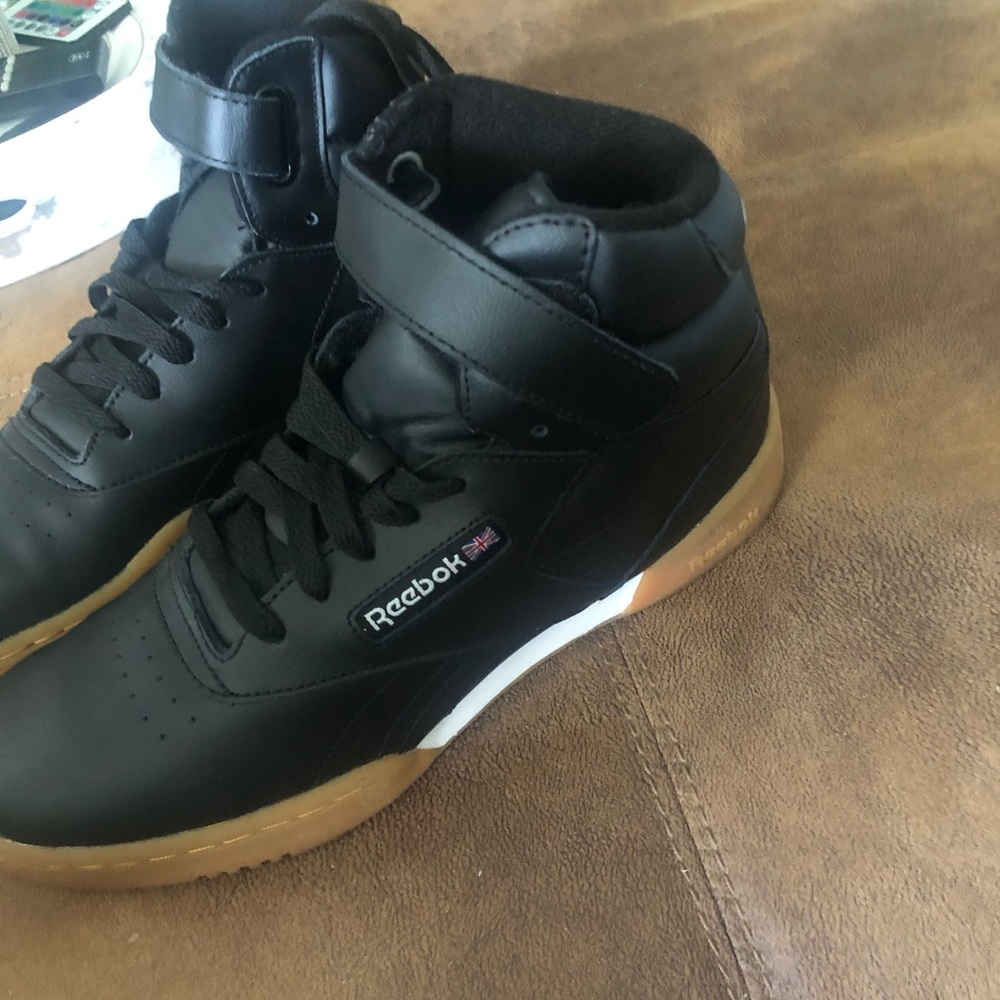 Classic Hot Too Reebok